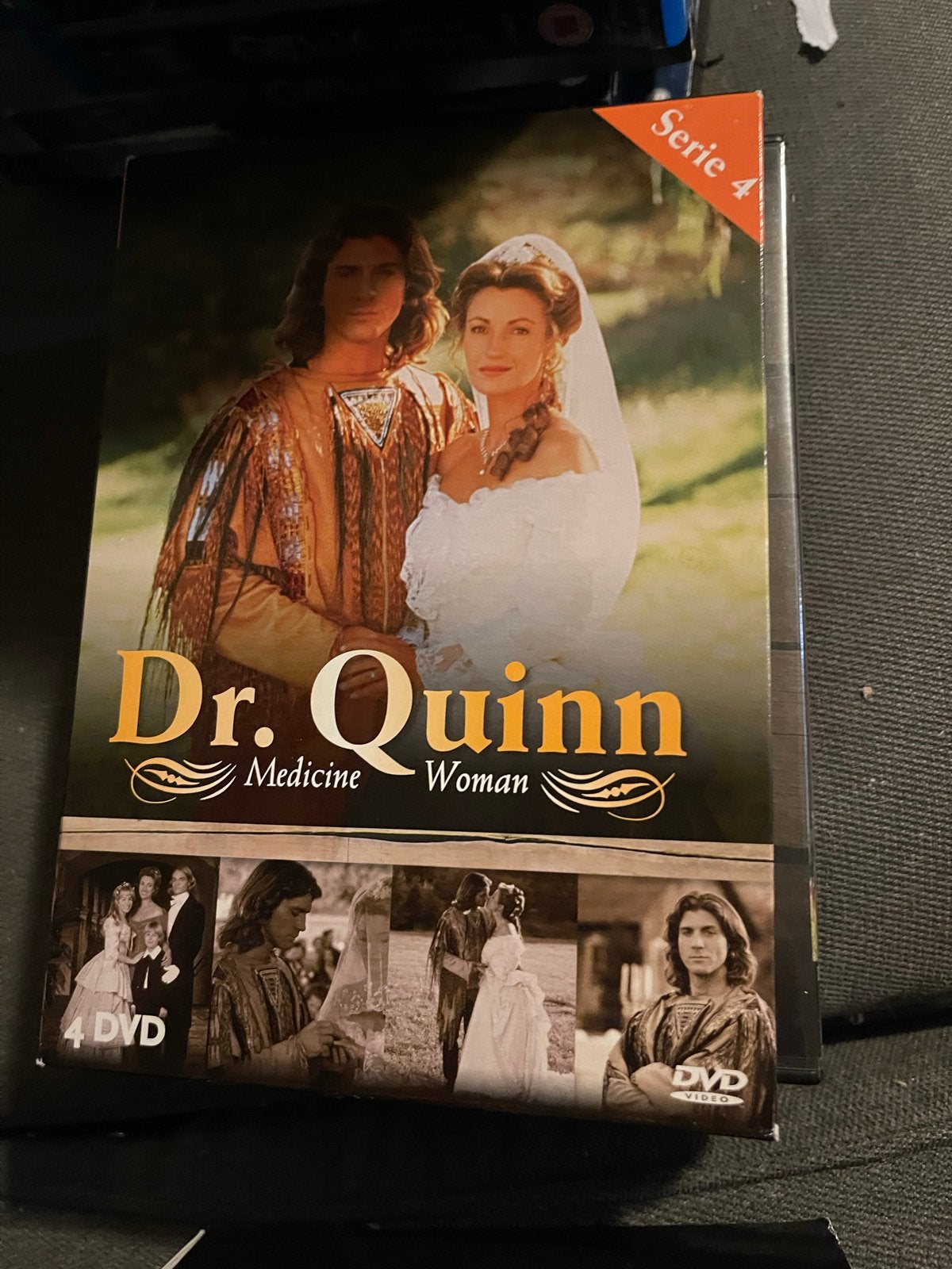 Dr. Quinn, Medicine Woman - Serie 4 (4 DVD), Cd's en Dvd's, Dvd's | Tv en Series, Engels, Alle leeftijden, Nederlands, Drama