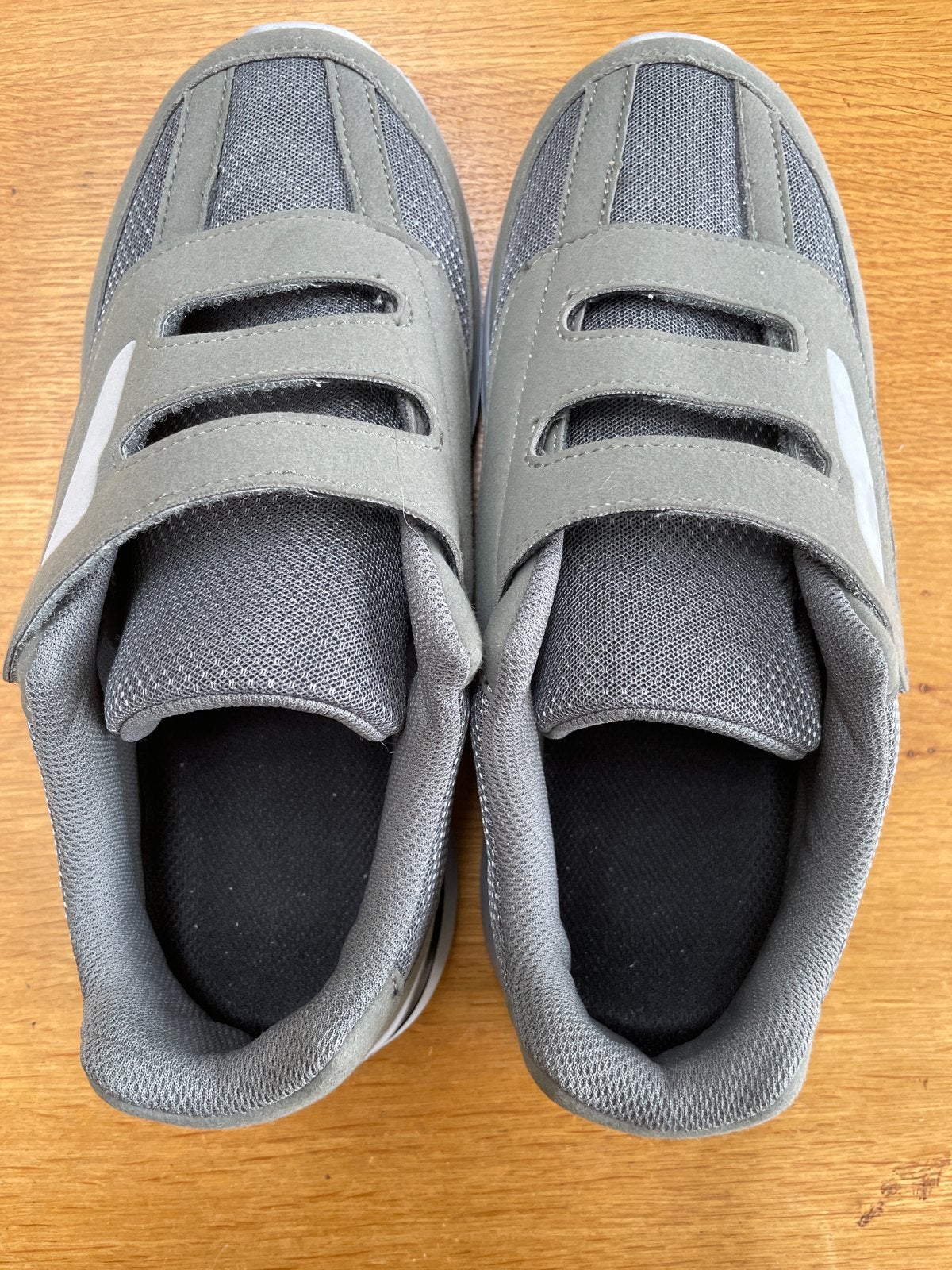 Senioren sneaker met klittenbandsluiting - Maat 43, Ophalen of Verzenden, Zo goed als nieuw, Overige kleuren, Sneakers of Gympen