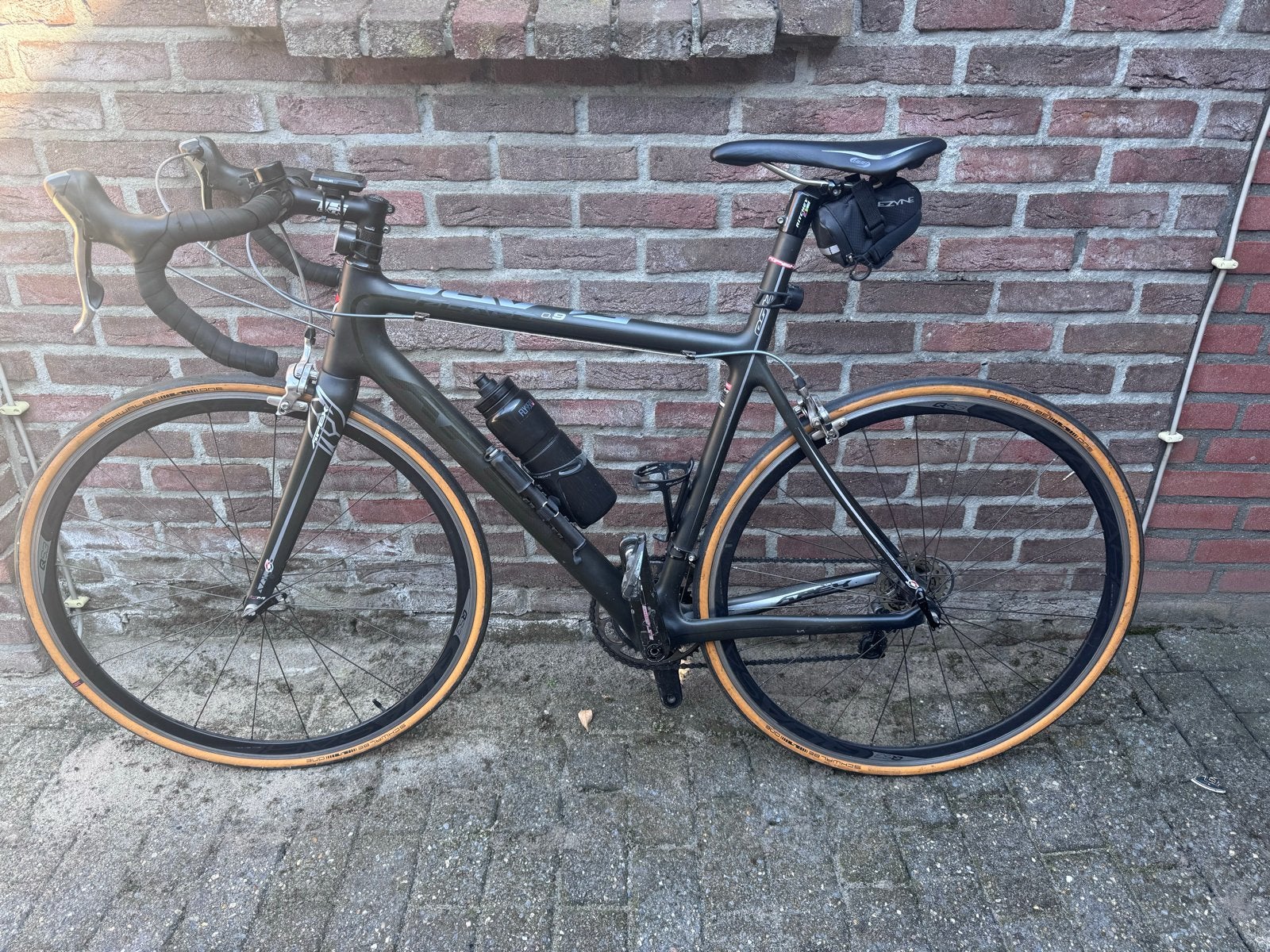 Mooie Apex wielrenfiets - Carbon frame, 28 inch, Gebruikt, Carbon, Meer dan 20 versnellingen