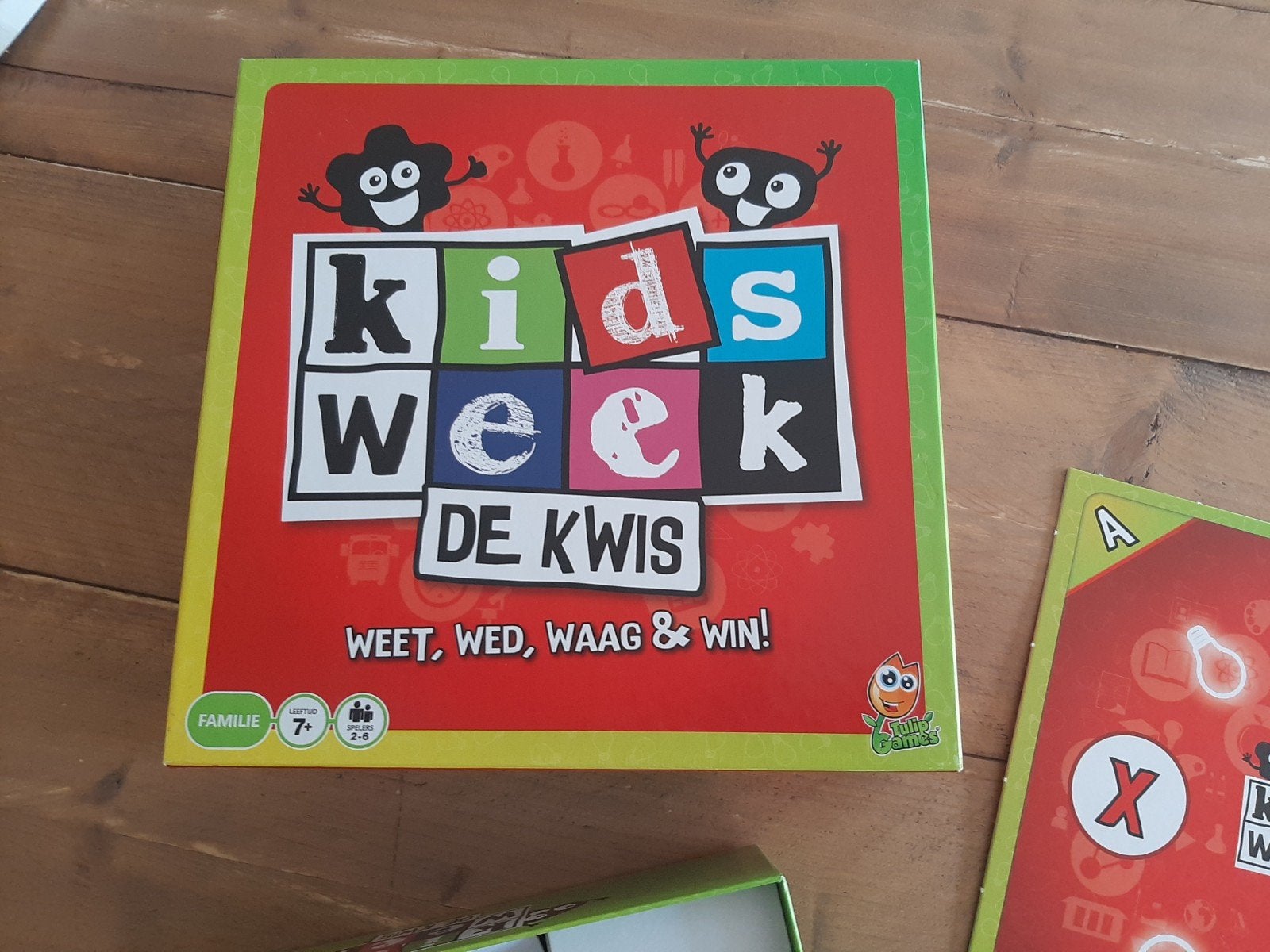 Kids Week De Kwis - Weet, Wed, Waag & Win! Nieuw spel, Drie of vier spelers, Ophalen of Verzenden, Nieuw, Kelly Games
