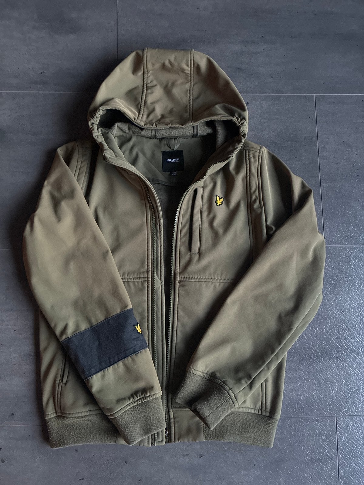 Lyle & Scott tussenjas windstopper maat 12/13 jaar, Kinderen en Baby's, Kinderkleding | Maat 152, Ophalen of Verzenden, Zo goed als nieuw