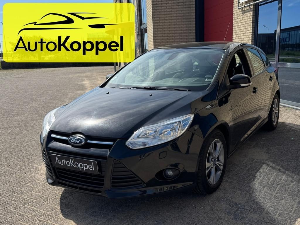 Ford Focus 1.0 Ecoboost 74KW 5-D 2014 Zwart, Auto's, Ford, Bedrijf, Focus, ABS, Airbags, Airconditioning, Bluetooth, Boordcomputer