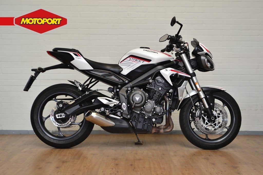 Triumph Street Triple S (bj 2021), Motoren, Motoren | Triumph, Triumph Motocycles, Bedrijf, Triumph.Benelux@triumph.co.uk, Meer dan 35 kW