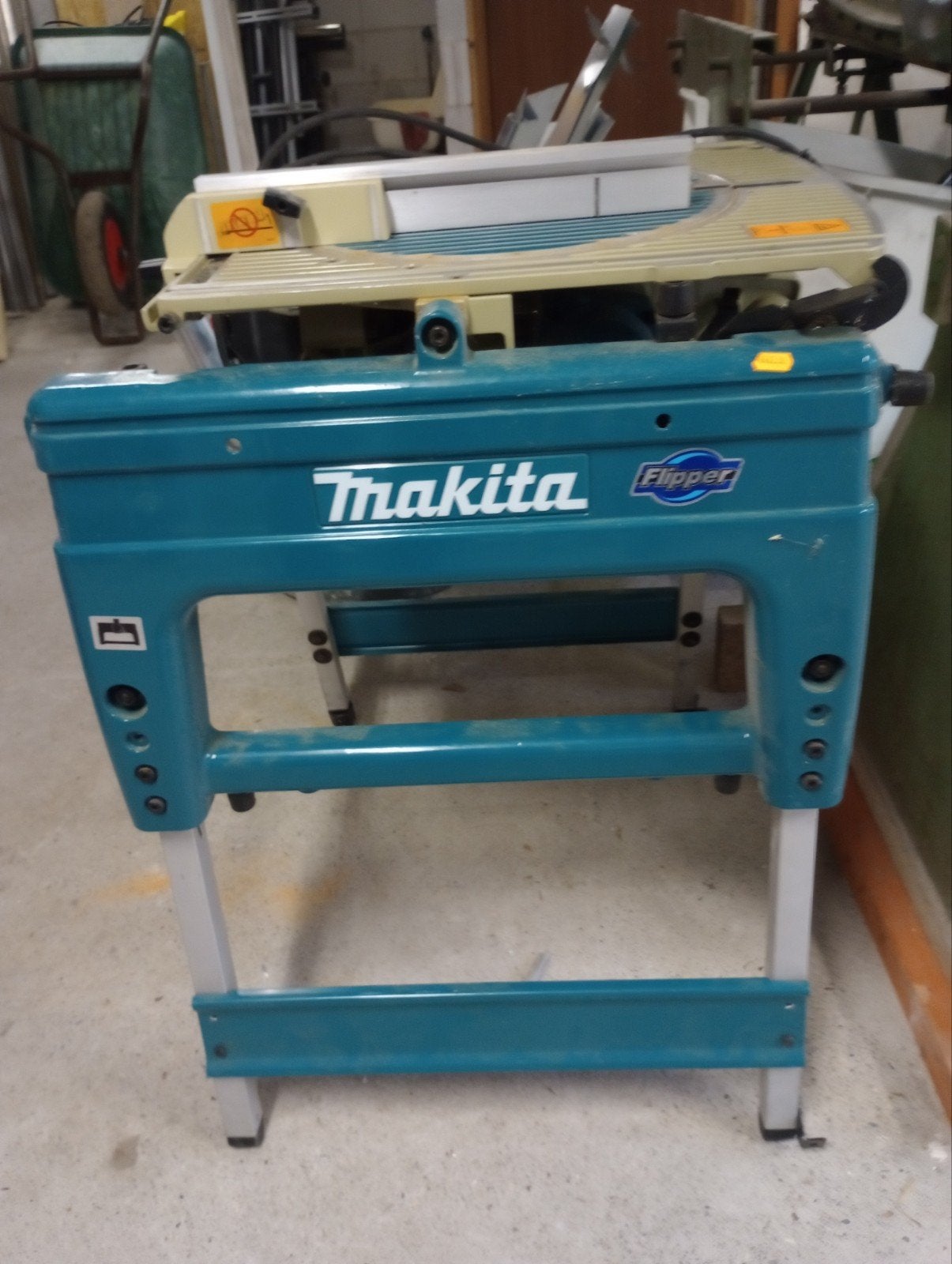 Makita Flipper Cirkelzaag met Onderstel - Gebruikt, Ophalen, Gebruikt, Cirkelzaag, 600 tot 1200 watt