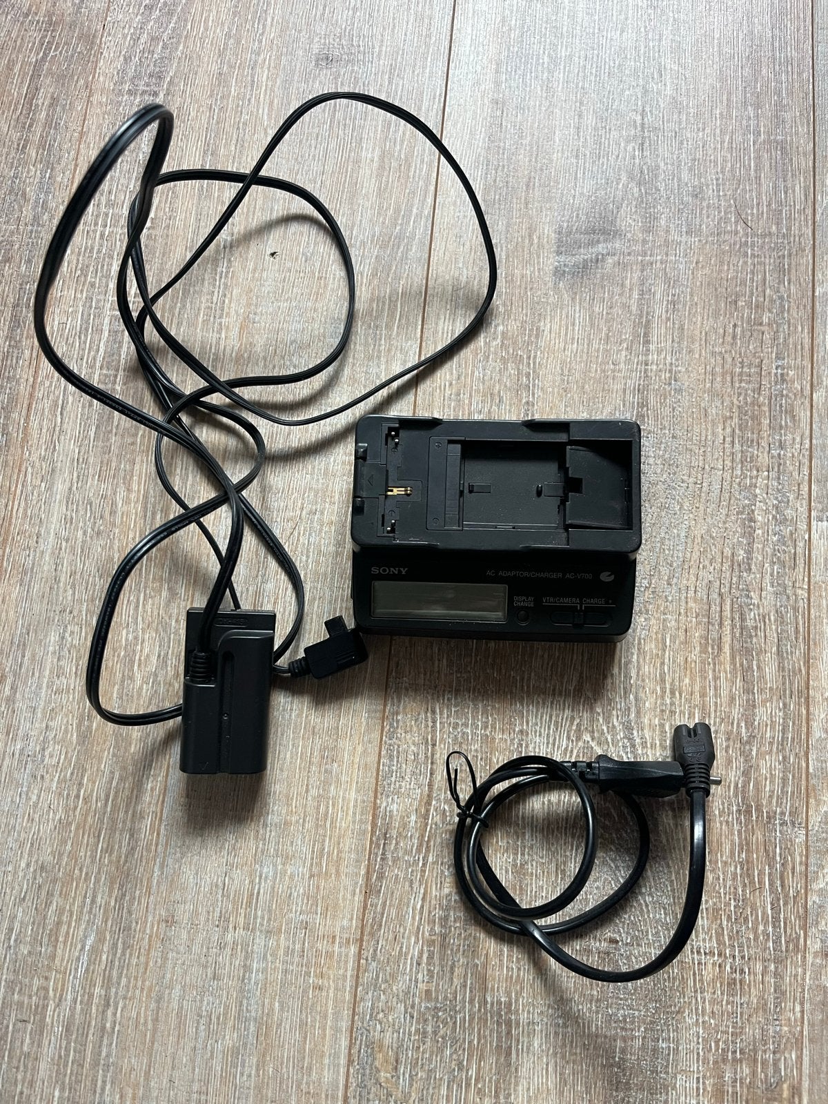 Sony AC-V700 AC-adapter acculader Sony InfoLITHIUM + DK415, Verzenden, Zo goed als nieuw