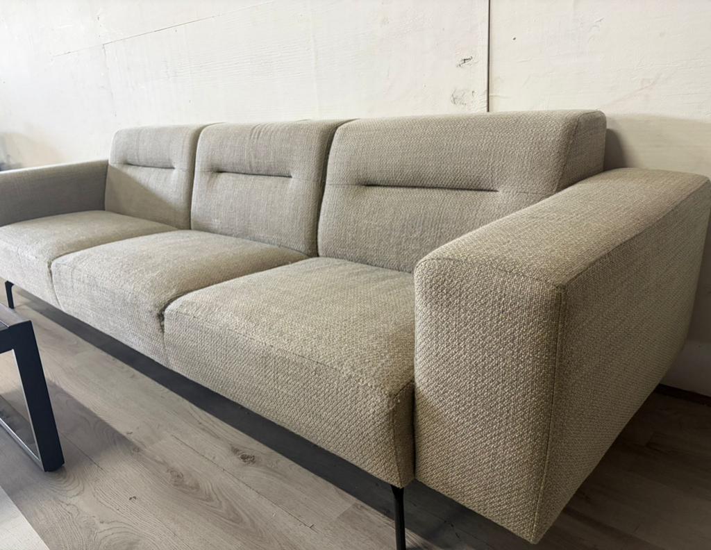 Bank Beige - Professioneel gereinigd, Ophalen of Verzenden, Zo goed als nieuw, 150 cm of meer, Vierpersoons of meer