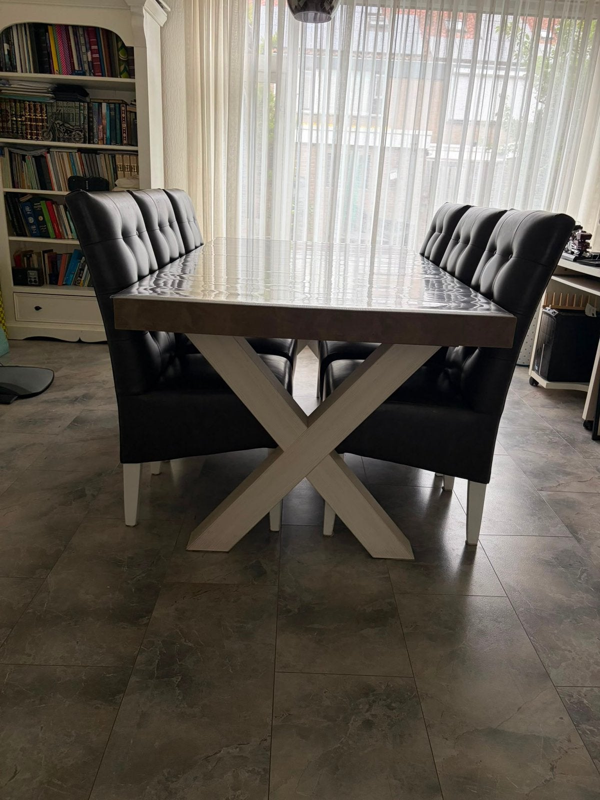 Tafel met kruispoot en 6 stoelen, Ophalen of Verzenden, Zo goed als nieuw, 4 tot 6 stoelen