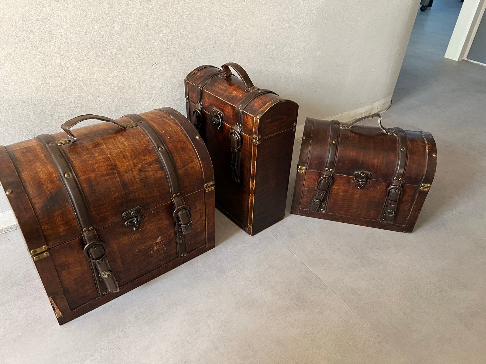 Set van 3 decoratieve houten kisten/reiskoffers, Huis en Inrichting, Woonaccessoires | Kisten, Ophalen, Minder dan 50 cm, Gebruikt