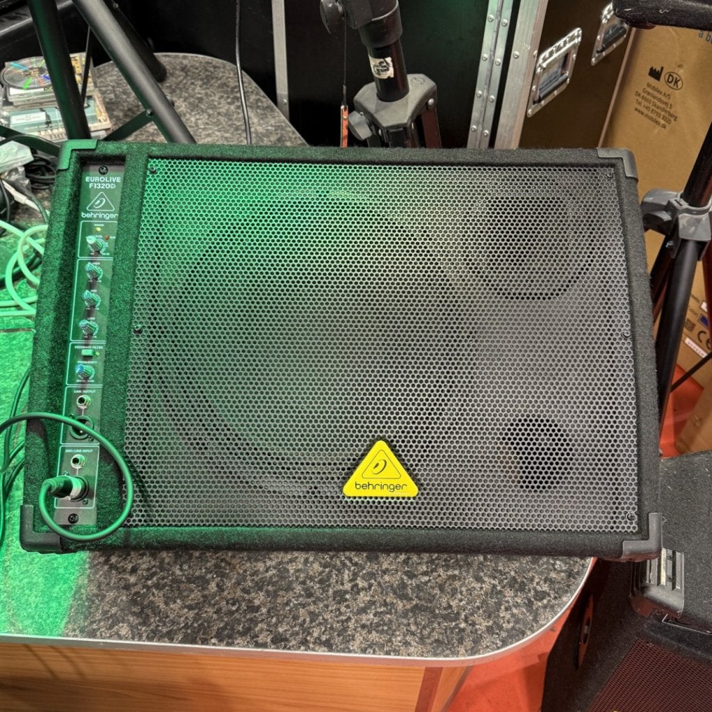 Behringer Eurolive F1320D actieve monitor speaker, Behringer, Zo goed als nieuw, Support@behringer.com, Behringer (Music Tribe)
Musikhausstraße 1
94060 Pocking
Germany