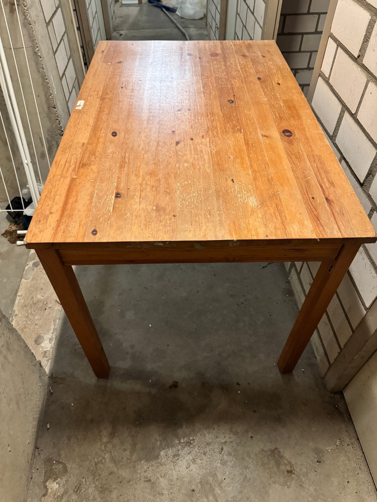 Gratis Ikea houten tafel, Ophalen, Gebruikt, 100 tot 150 cm, 50 tot 100 cm
