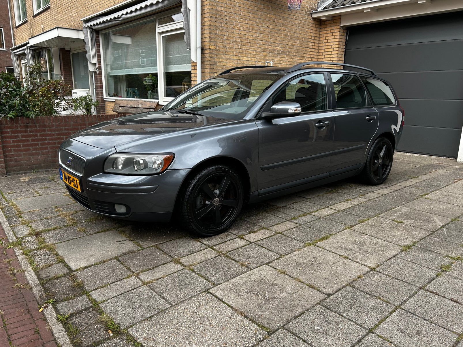 Volvo V50 1.8 2007 Grijs, Voorwielaandrijving, 125 pk, 1281 kg, 4 cilinders