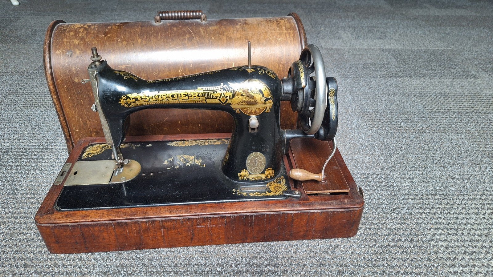 Antieke Singer naaimachine met originele houten doos, Ophalen