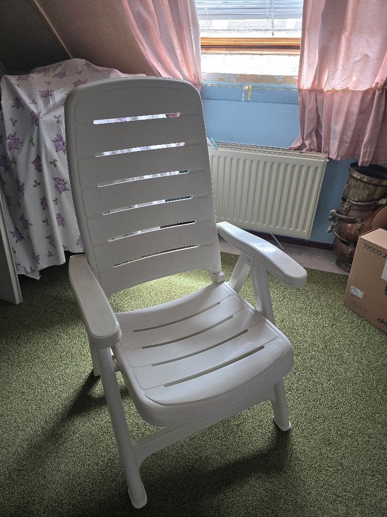 Witte tuinset Flair Plaisir, Ophalen, 4 zitplaatsen, Kunststof, Zo goed als nieuw