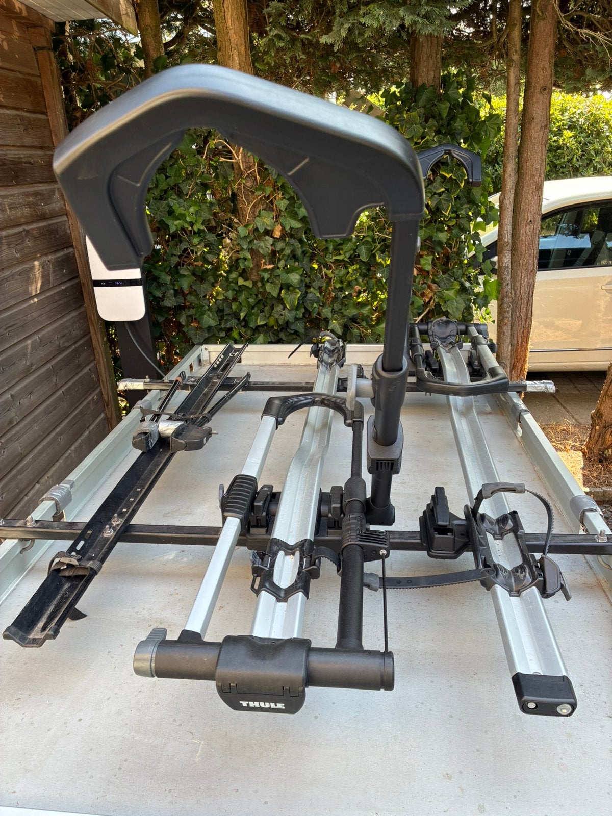 2x Thule UpRide 599001 met Thule adapters 8898, Auto diversen, Fietsendragers, Zo goed als nieuw, Dakdrager, Ophalen