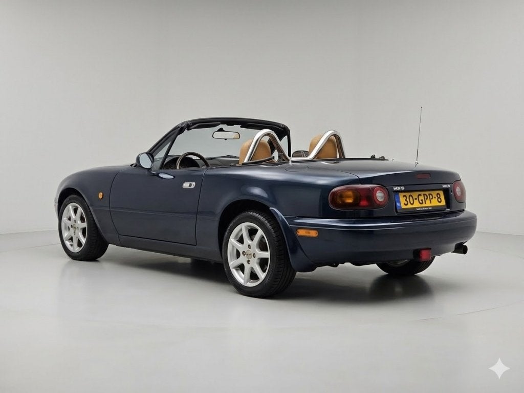 Mazda MX-5 1.6i | Hardtop | Nieuw interieur | (bj 1997), foto 3