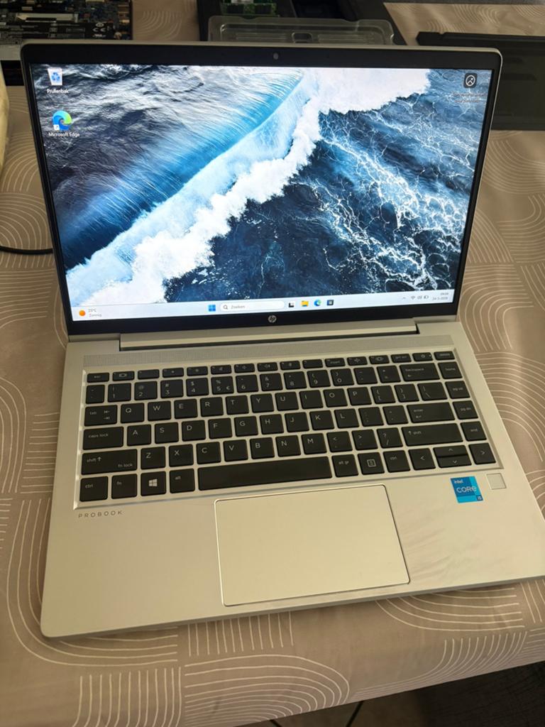 Hp probook 440 g8 I5-1135g7 8gb 256gb ssd W11 Incl adapter, Gebruikt, 2 tot 3 Ghz, Qwerty, 8 GB