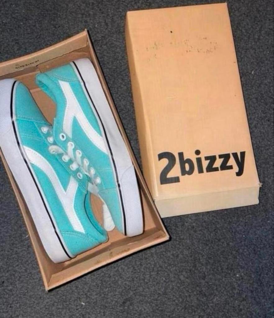 2bizzy sneakers turquoise met witte accenten, Blauw, Nieuw, Ophalen of Verzenden, Sneakers of Gympen