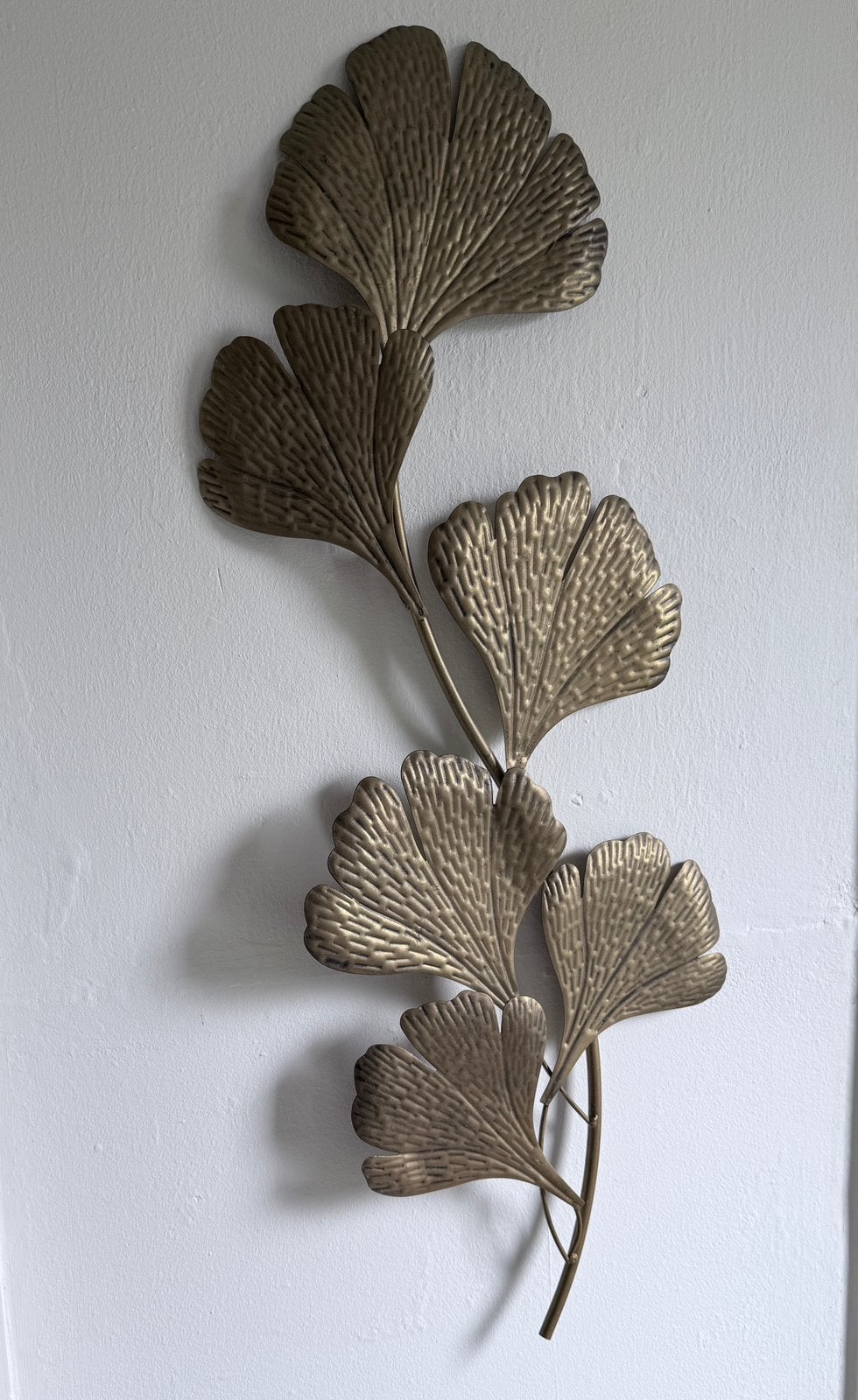 Mid Century metalen wandsculptuur | Ginko bladeren, Huis en Inrichting, Woonaccessoires | Wanddecoraties, Vintage, Metaal, Wandsculptuur