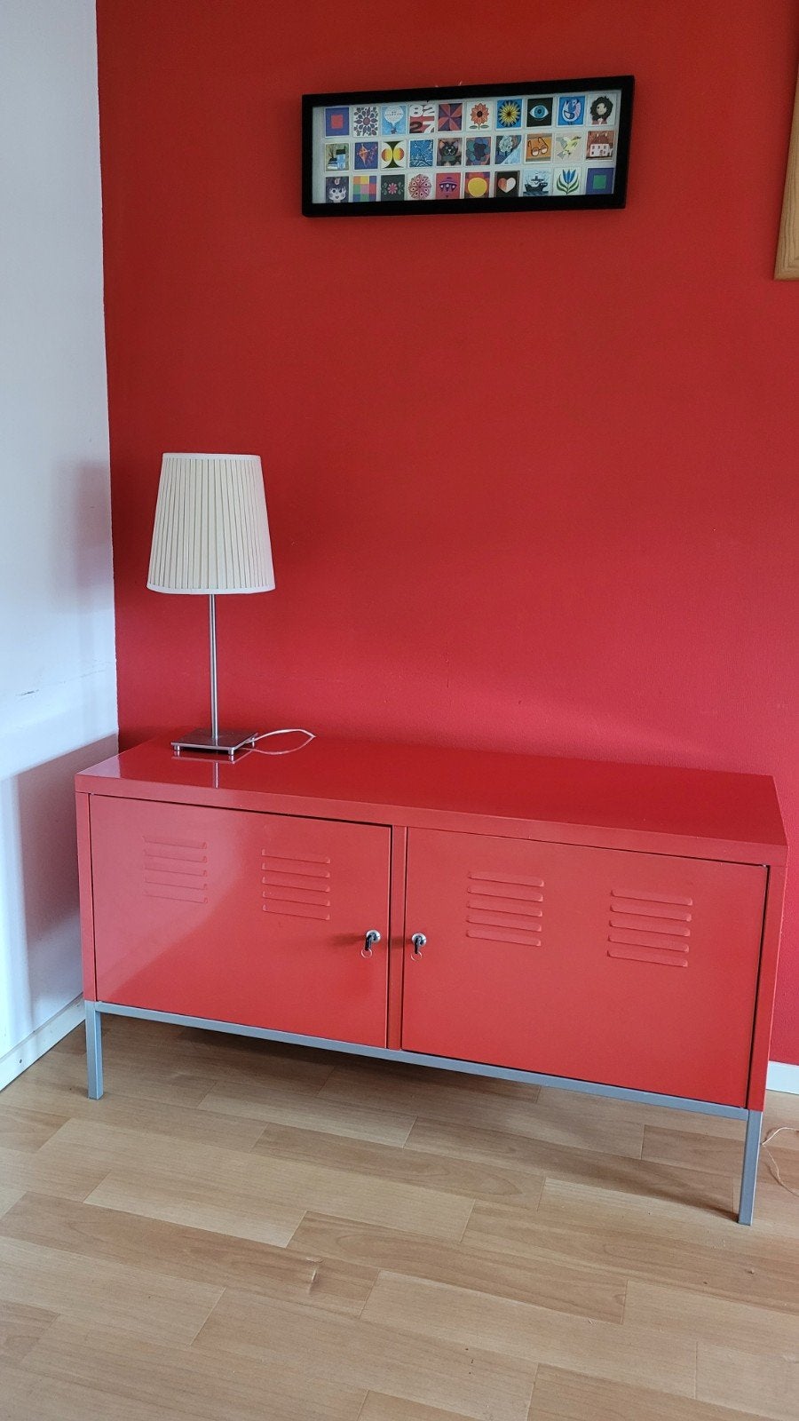 Ikea PS metalen lockerkastje rood, Huis en Inrichting, Kasten | Lockerkasten, Ophalen