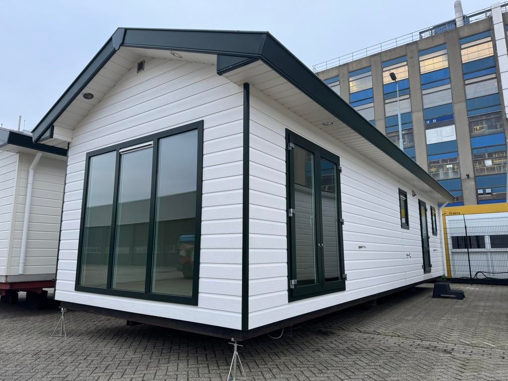 🏡Prachtig Top chalet 11 x 370 2 slaapkamers en zolder**  ⬇️, Tot en met 4
