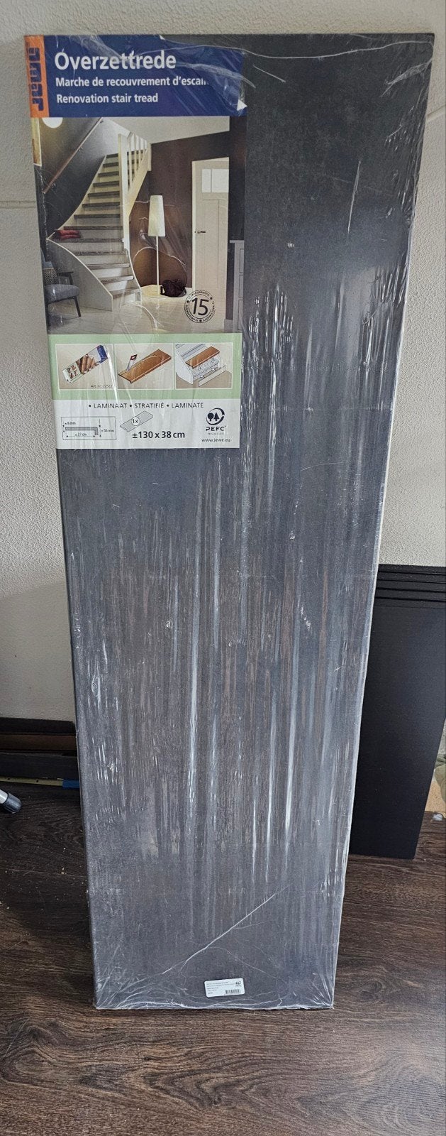 JéWé Overzettrede laminaat Beton antraciet 130x38 cm, Ophalen, Nieuw, Trap, Minder dan 2 meter