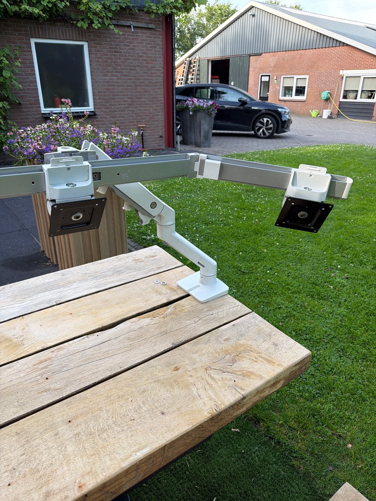 3-delige computer montage steun voor  bureau Ergotron, Computers en Software, Monitoren, Ophalen, Gebruikt, In hoogte verstelbaar