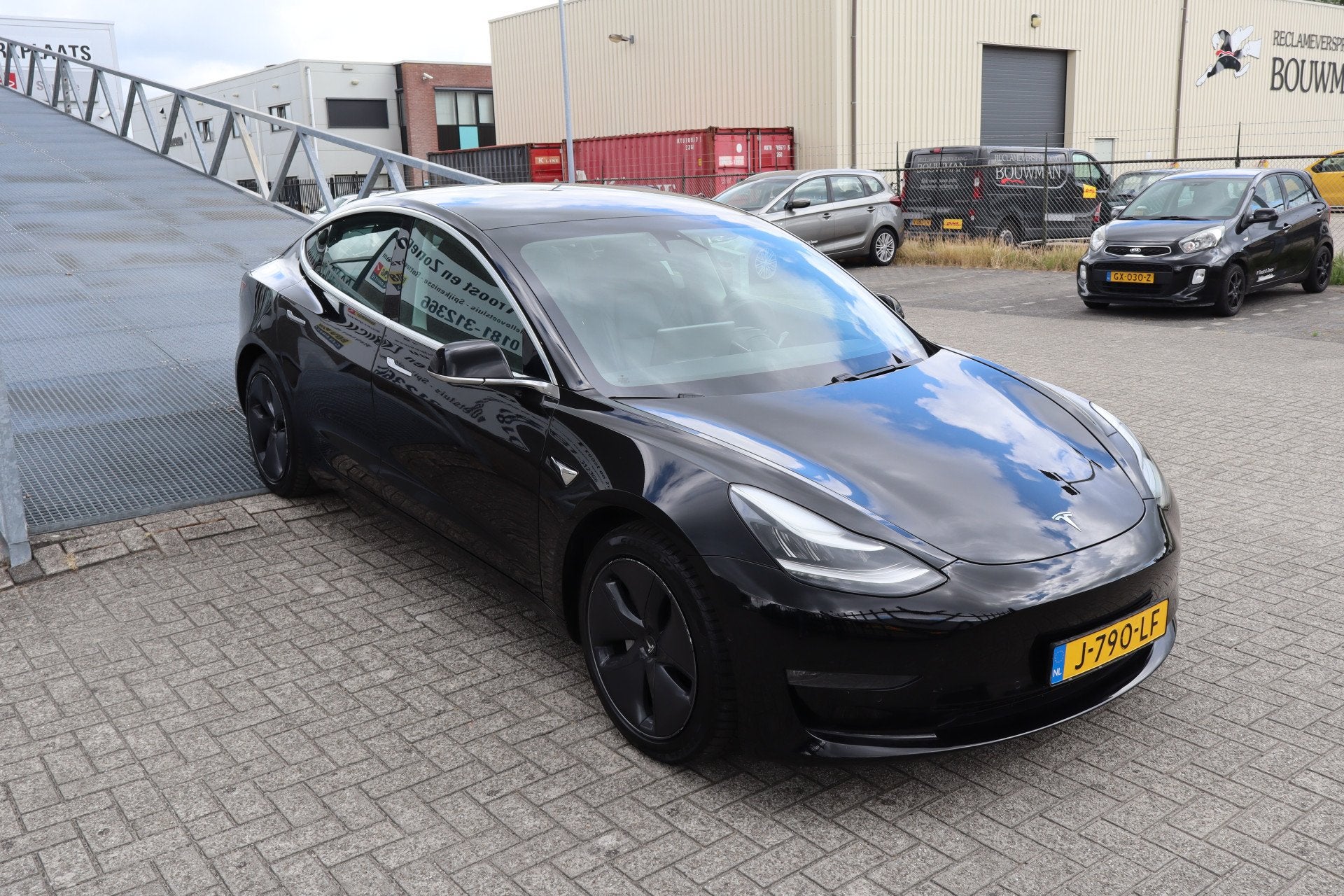 Foto 6 van Tesla Model 3 Long Range AWD 75 kWh Nederlandse auto/Panoram