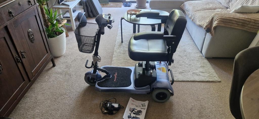 Leuk klein scootmobiel. Geheel demonteerbaar bouwjaar 2022., Ophalen, 10 km/u of minder