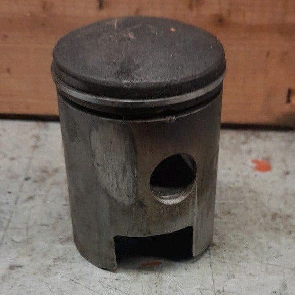 Gezocht zuiger Suzuki TA 250 twin ace, Motoren, Ophalen