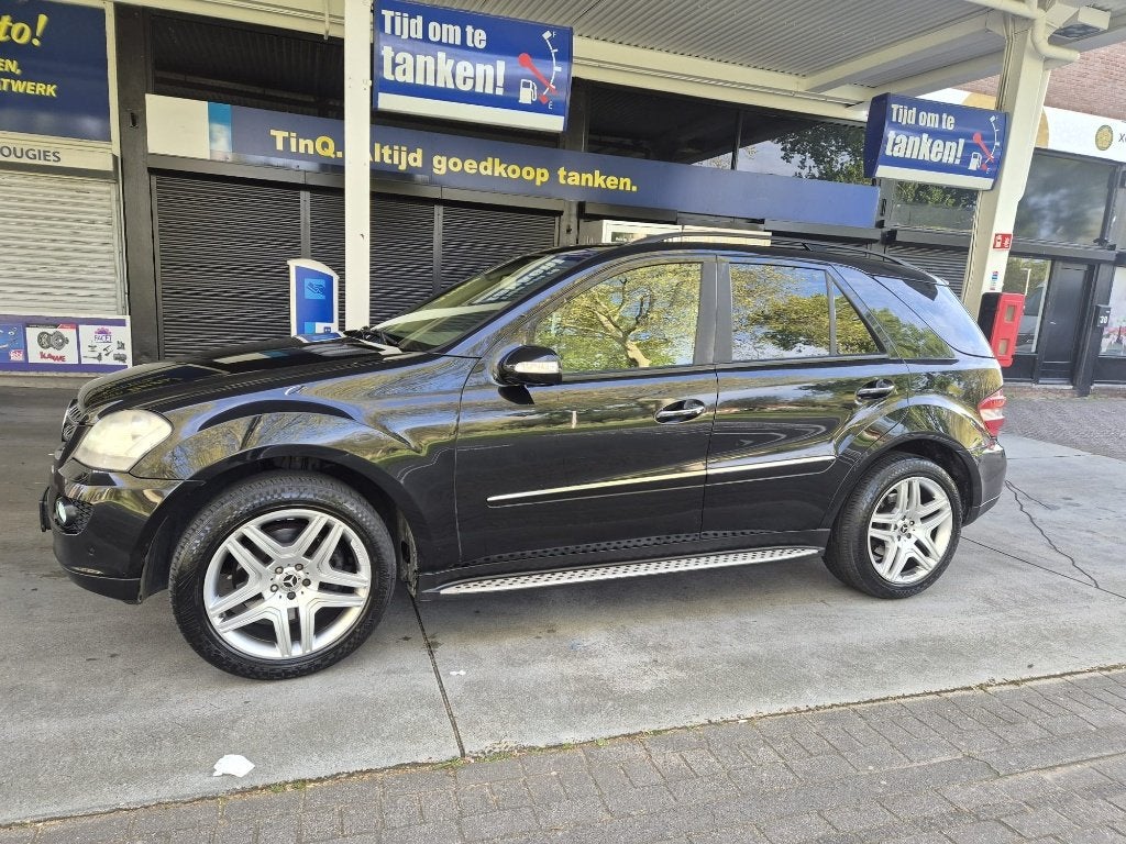 Mercedes ML Bomvoll full option v8 monster bouwjaar 2007, Automaat, Zwart, Diesel, Vierwielaandrijving