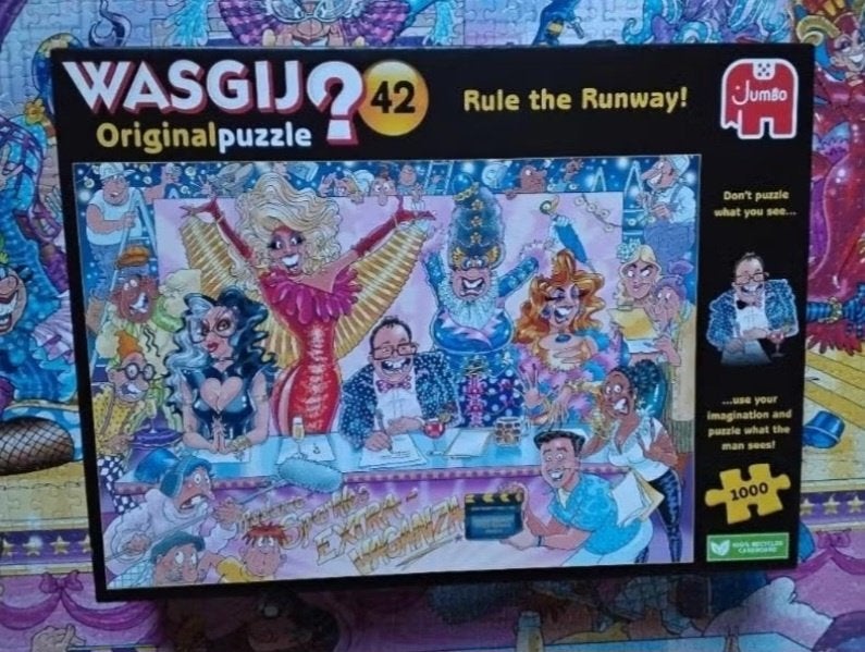 Wasgij puzzel 'glitter en schitter!', Ophalen, 500 t/m 1500 stukjes, Zo goed als nieuw, Legpuzzel