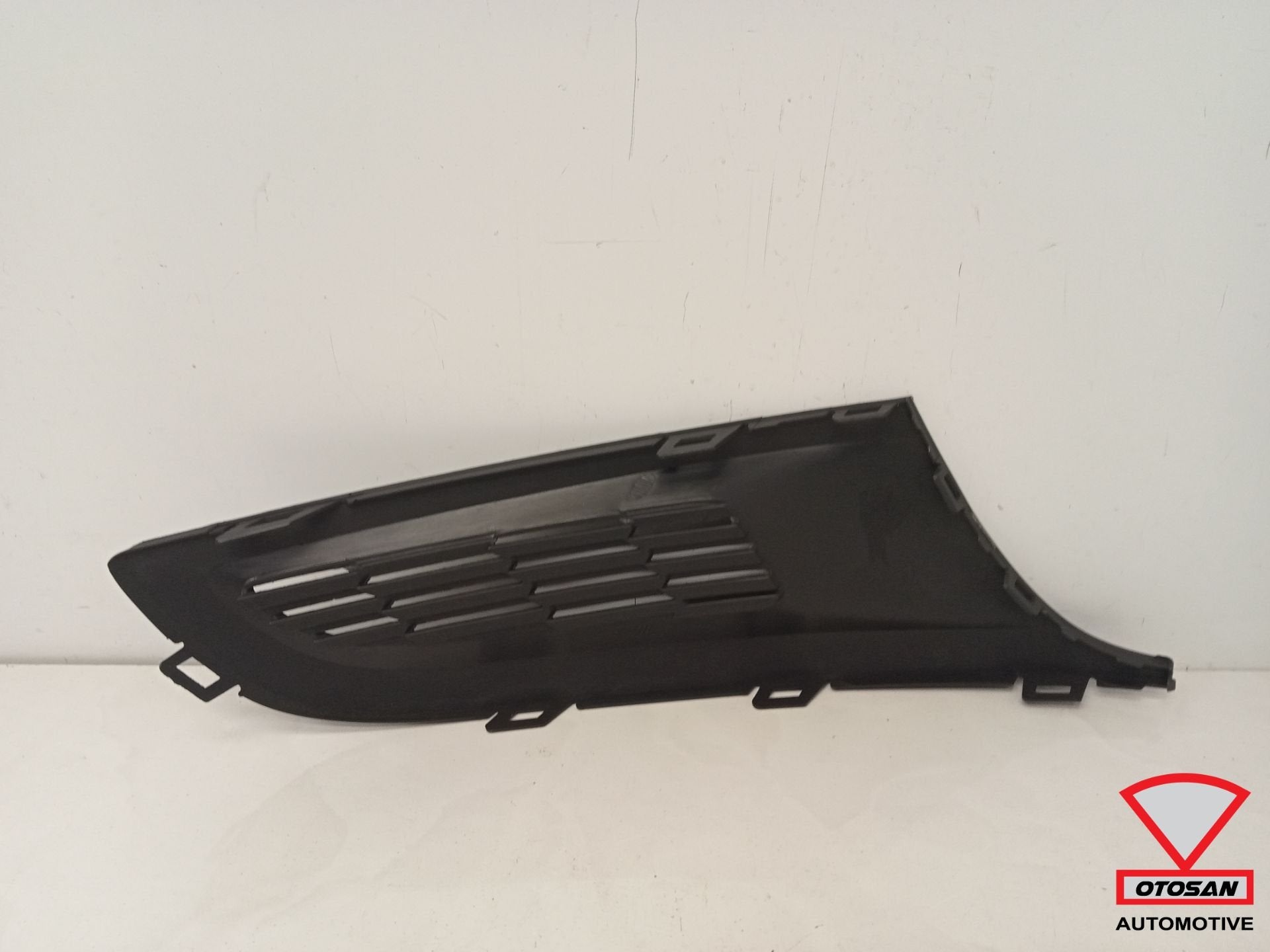 VW Polo 2G 2009-2014 Mistlamp Afdekplaat Rooster Links, Gebruikt, Volkswagen, Volkswagen AG, Bumper