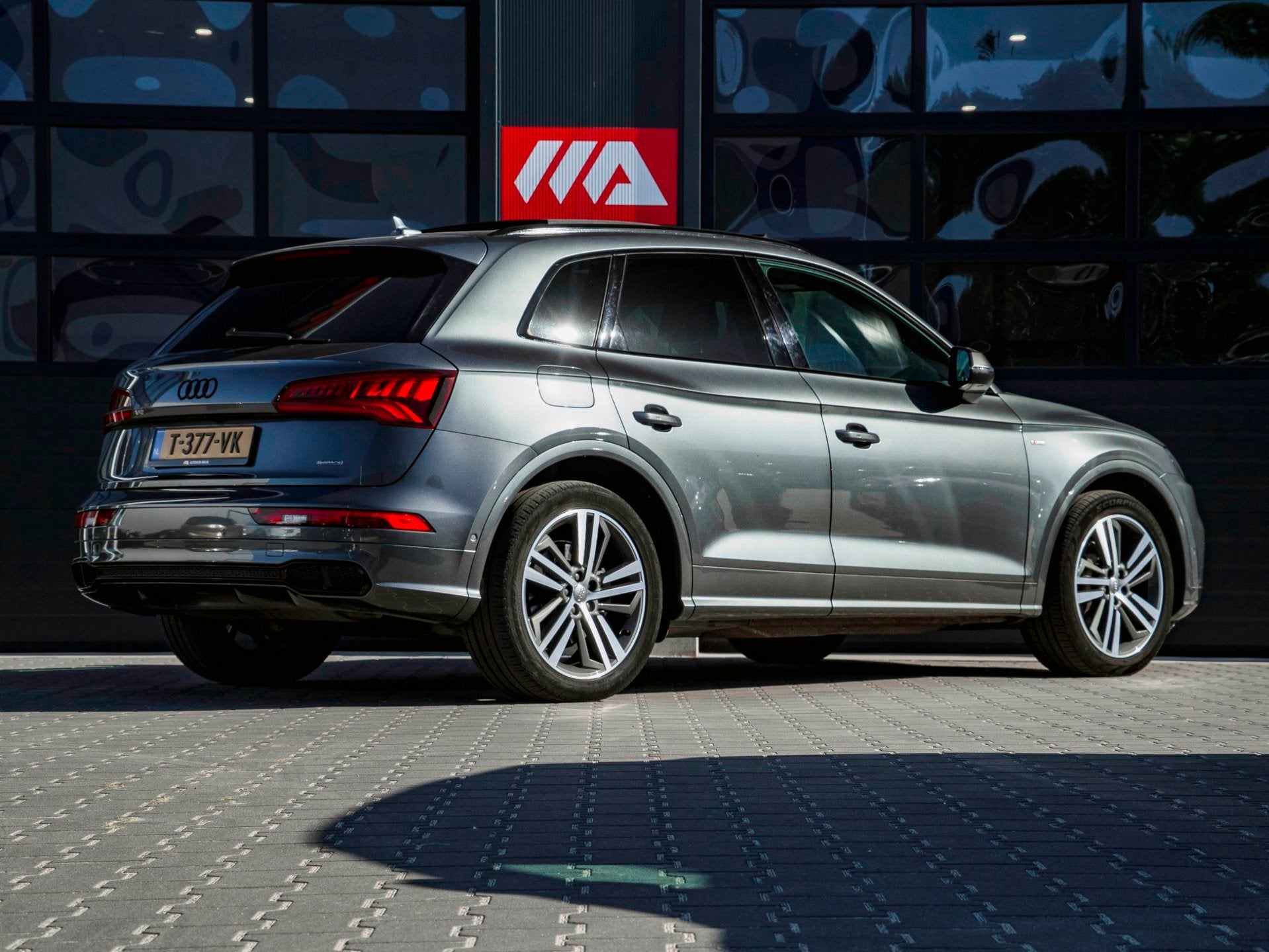 Audi Q5 55 TFSI e quattro Competition | S LINE | PANO | HUD, Auto's, Audi, Automaat, Dealer onderhouden, 4 cilinders, Bedrijf