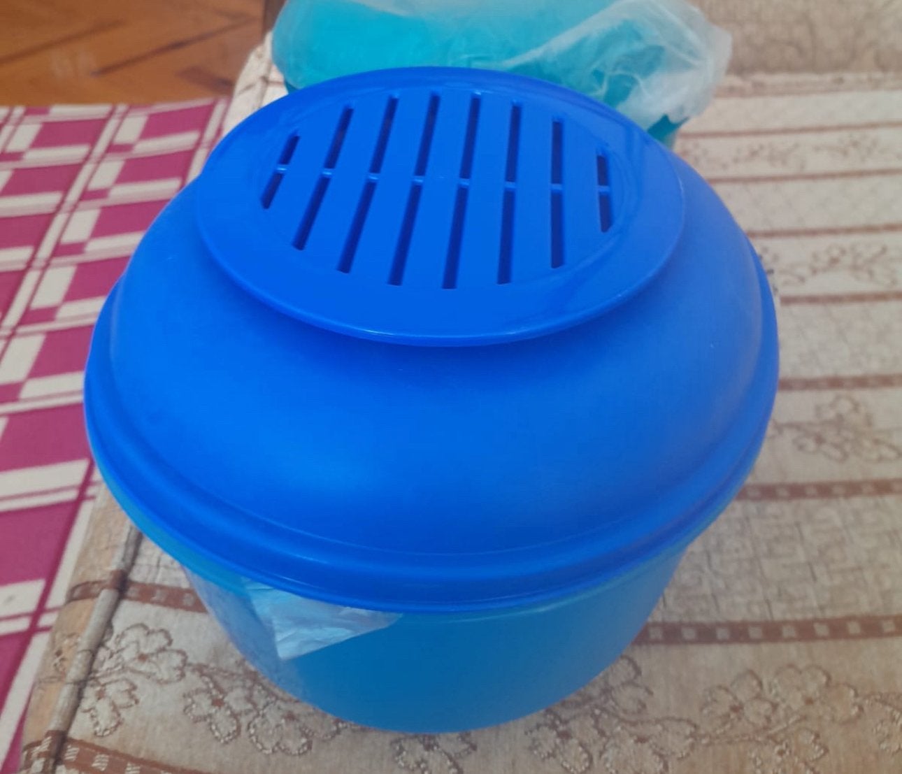 Tupperware Slabol Slakom Nieuw met rooster Groen of Blauw, Huis en Inrichting, Keuken | Tupperware, Nieuw, Luchtdicht, Ophalen of Verzenden