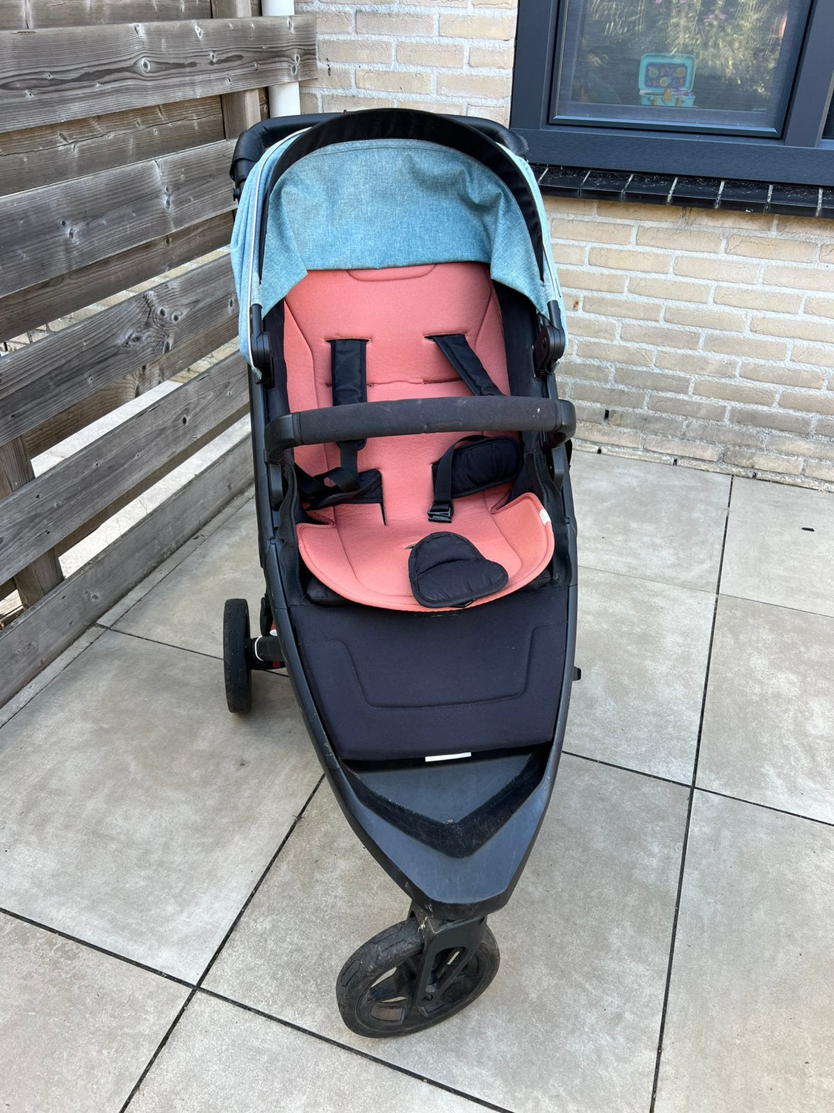 Thule Spring – Met thule Regenhoes, Joolz Zitverkleiner, Ophalen, Zo goed als nieuw, Overige merken, Regenhoes
