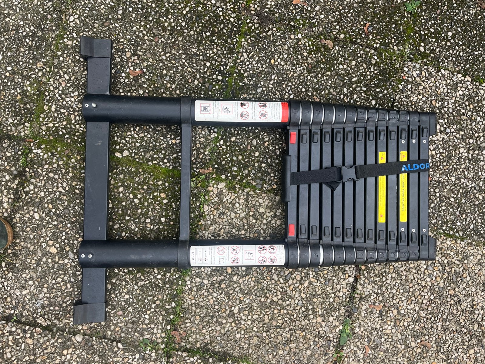 Uitschuifbare ladder 4,40 meter- Nieuw - Handig en compact, Doe-het-zelf en Verbouw, Ophalen, Gebruikt, Ladder, Opvouwbaar of Inschuifbaar