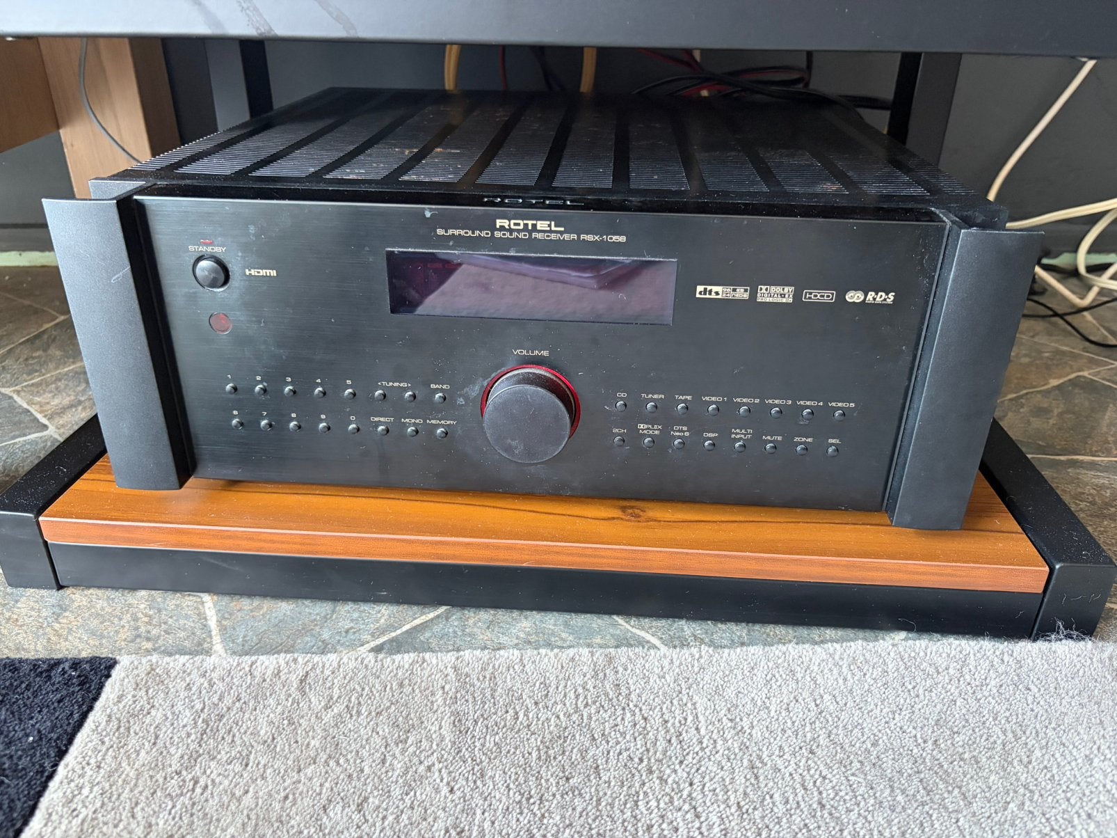 Rotel RSX-1058 Surround Sound Receiver, Ophalen of Verzenden, Zo goed als nieuw, 60 tot 120 watt, Overige merken
