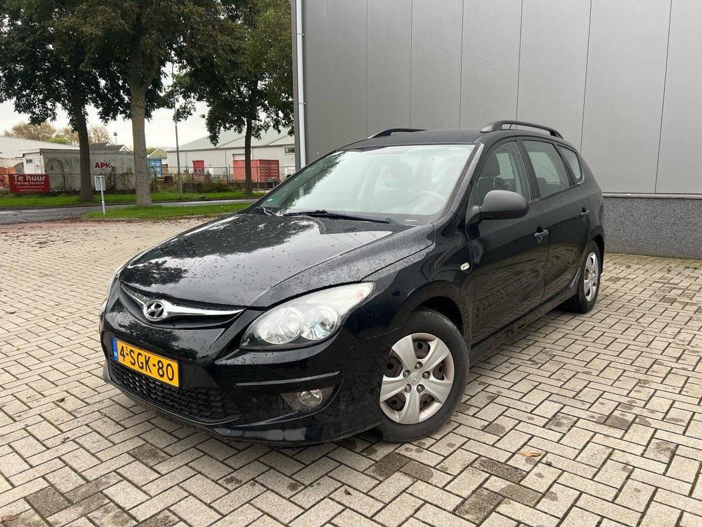Hyundai I30 CW 1.4i i-Drive Cool 138.385 KM, Voorwielaandrijving, Euro 5, Gebruikt, 4 cilinders