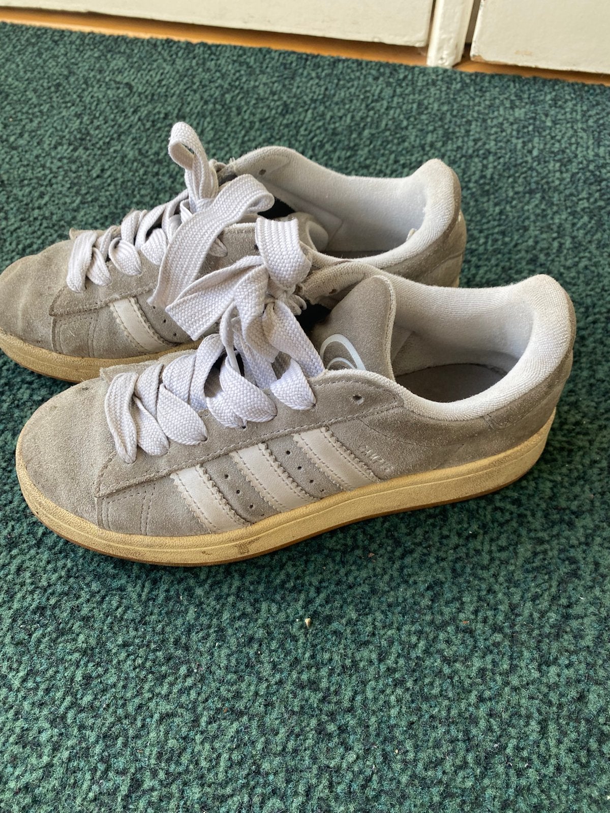 Adidas sneakers 38 2/3, Ophalen of Verzenden, Sneakers of Gympen, Grijs, Gedragen