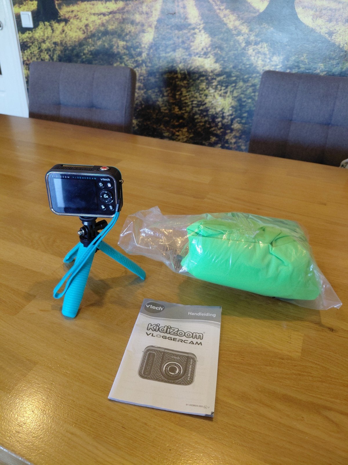 VTech KidiZoom Vloggercam - Perfect voor jonge vloggers!, Handleiding, Kantelbaar/draaibaar scherm, Ophalen of Verzenden, Zo goed als nieuw