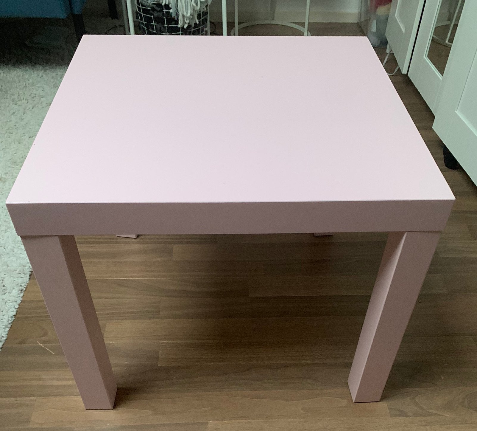 IKEA LACK bijzettafel 55x55 cm, in een roze uitvoering., Ophalen, Gebruikt, Tafel(s)