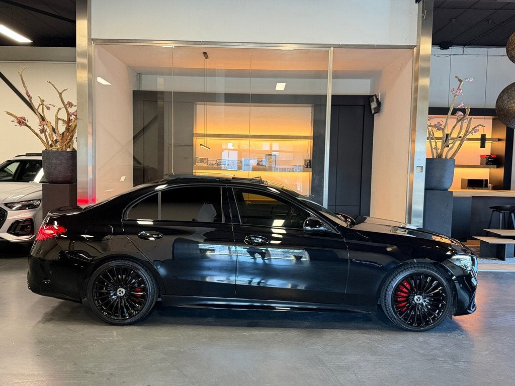 Mercedes-Benz C-klasse 180 AMG Night Pano Camera Carbon 63Di, Auto's, Automaat, 4 cilinders, Zwart, Leder