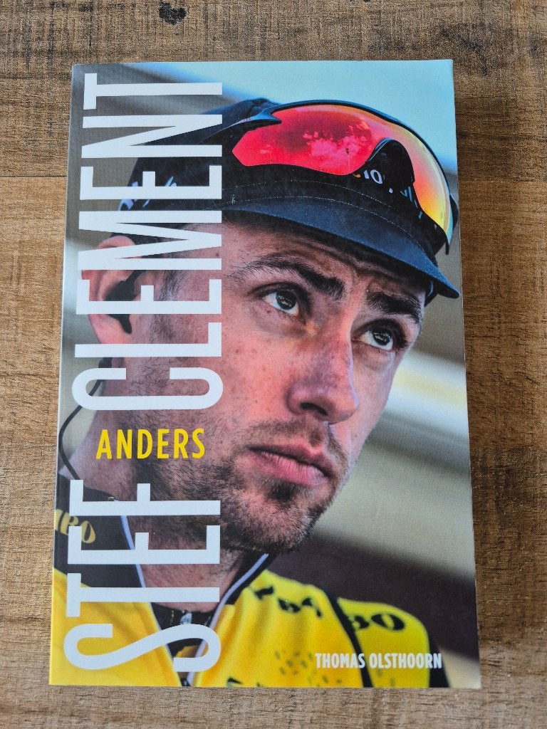 Stef Clement Anders- Thomas Olsthoorn., Thomas Olsthoorn, Lopen en Fietsen, Ophalen of Verzenden, Zo goed als nieuw