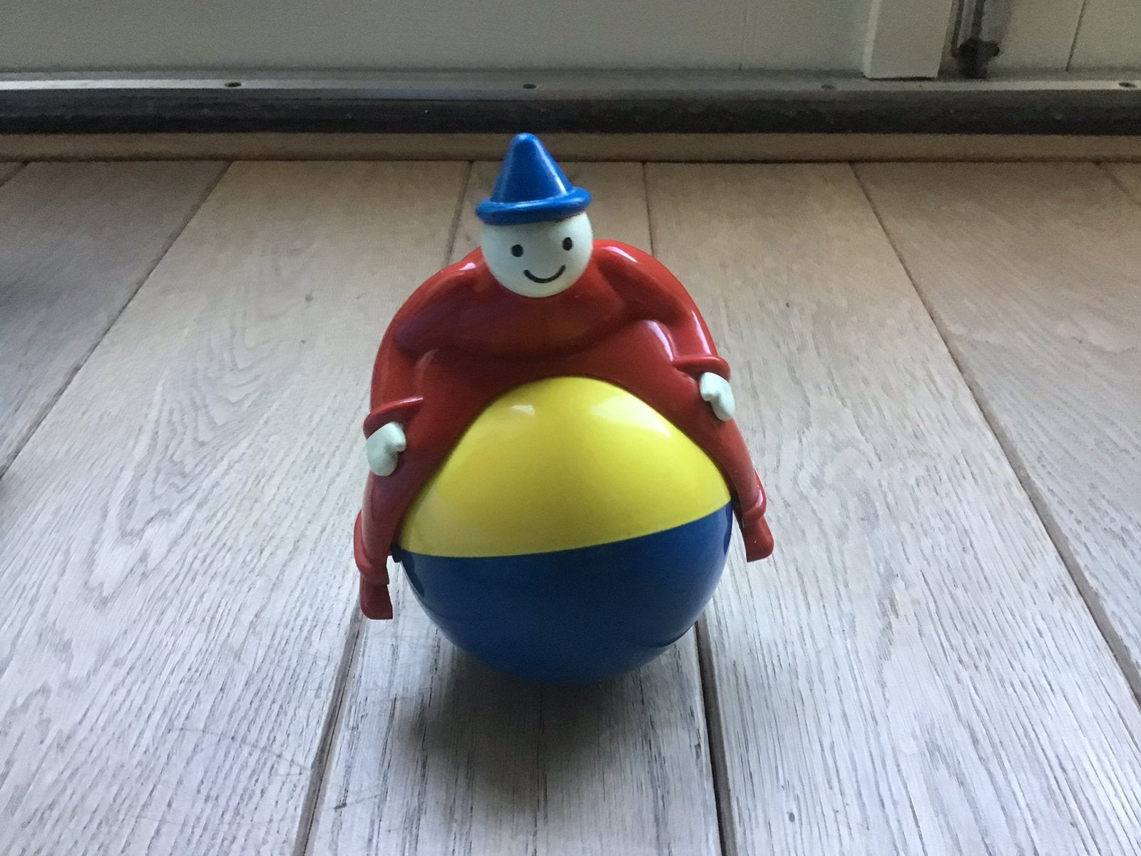 Ambi Toys mannetje op bal / tuimelaar., Ophalen of Verzenden, Gebruikt
