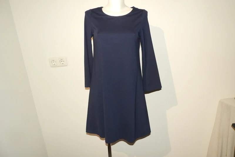 Ladress blauwe jurk mooie pasvorm uitlopende rok nieuwxxs/xs, Nieuw, Boven de knie, Verzenden, Blauw