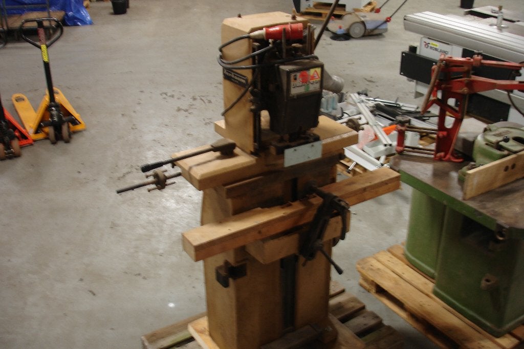 Kettingfreesmachine , merk OM, Ophalen of Verzenden, Gebruikt