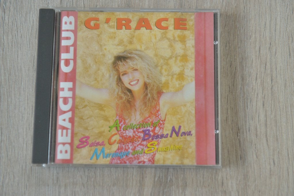 G'RACE == BEACH CLUB 16 geweldige nummers, Inclusief doosje, Zo goed als nieuw, Album, Verzenden