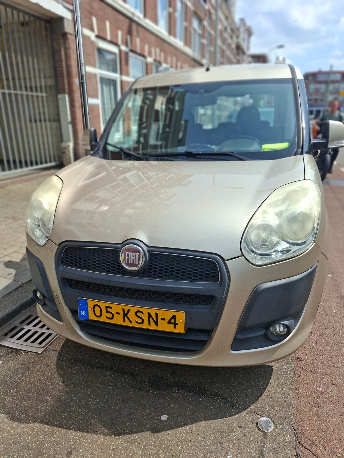 Fiat Doblo 1.4 2010 Beige, Auto's, Fiat, Voorwielaandrijving, Doblo, Beige, Handgeschakeld