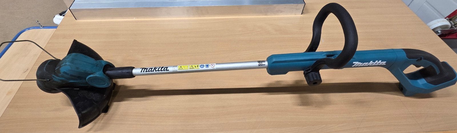 makita grastrimmer DUR193 18V, Ophalen of Verzenden, Zo goed als nieuw, Accu