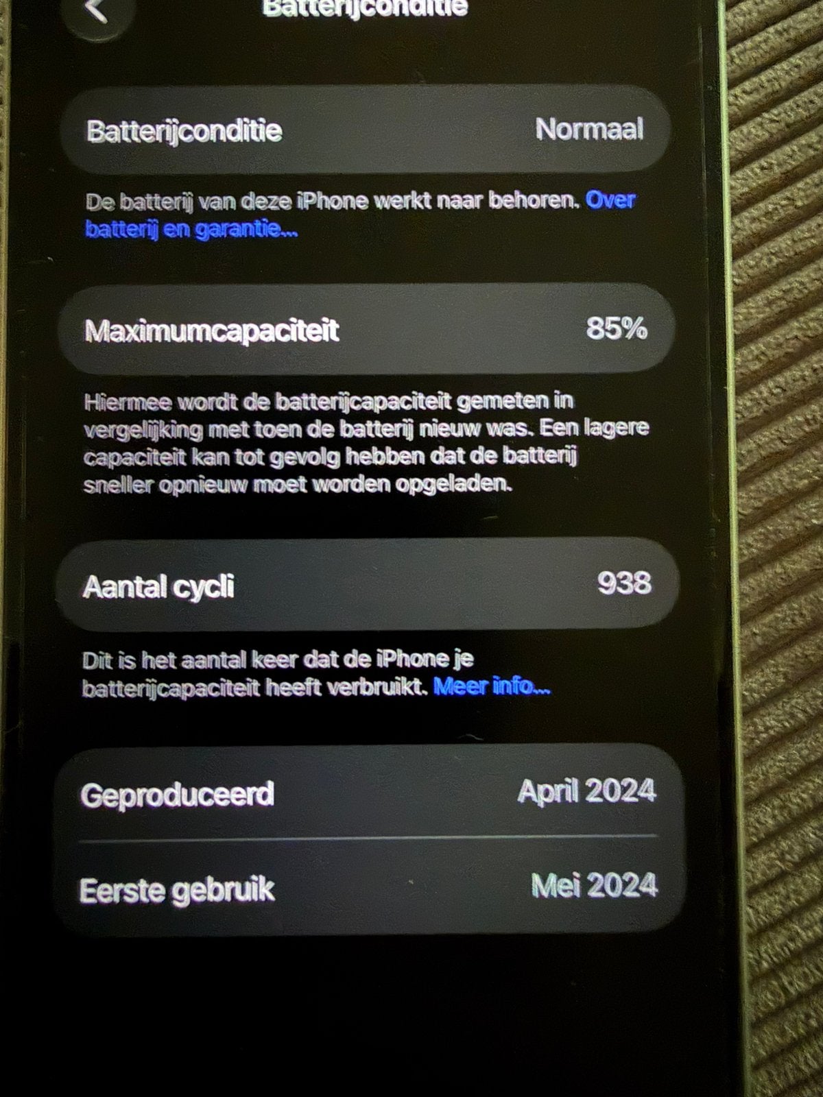 Foto 6 van iPhone 15 128GB - groen